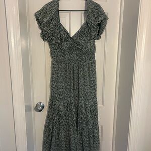 Trixxi Black Floral Midi Dress